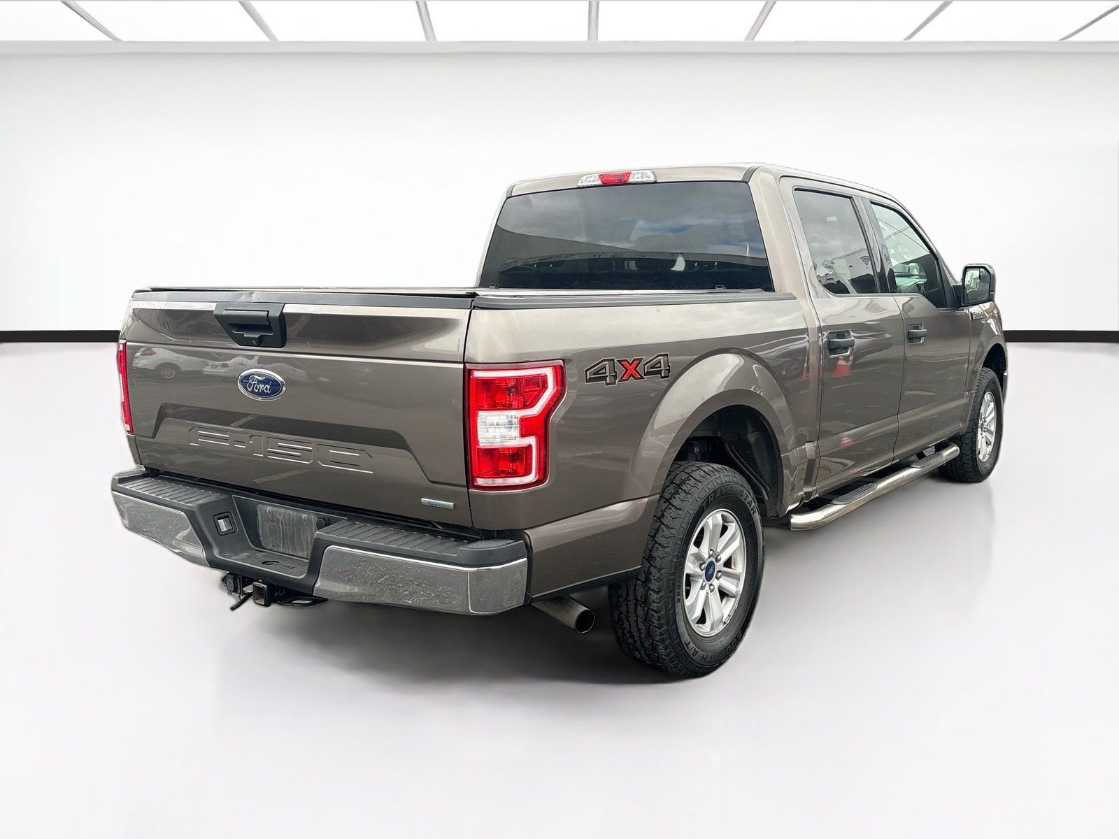 Used 2018 Ford F150 XLT AWD/4WD image 4