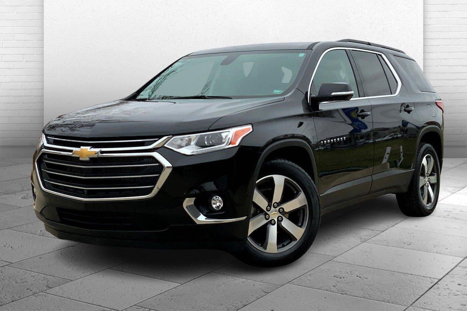 Used 2020 Chevrolet Traverse LT w/ LT Premium Package AWD/4WD image 10