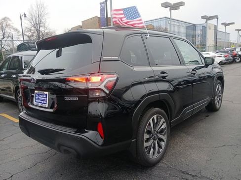 Certified 2025 Subaru Forester Touring AWD/4WD image 4