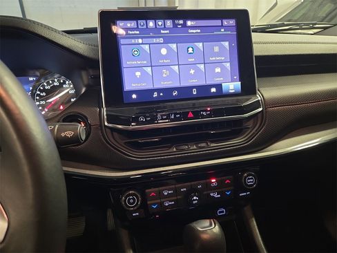 Used 2022 Jeep Compass Trailhawk w/ Trailhawk Convenience Group image 19