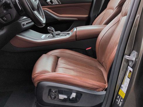 Used 2022 BMW X5 xDrive40i w/ M Sport Package AWD/4WD image 17