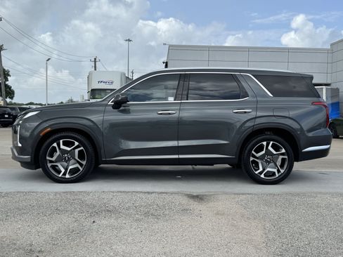 Used 2023 Hyundai Palisade Limited FWD image 7