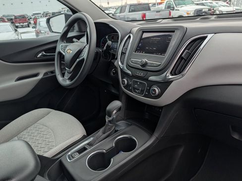 Used 2022 Chevrolet Equinox LT image 22