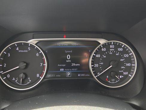 Used 2024 Nissan Sentra SV FWD image 29