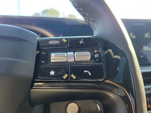 New 2026 Kia Sorento S w/ S Panoramic Sunroof Package image 25