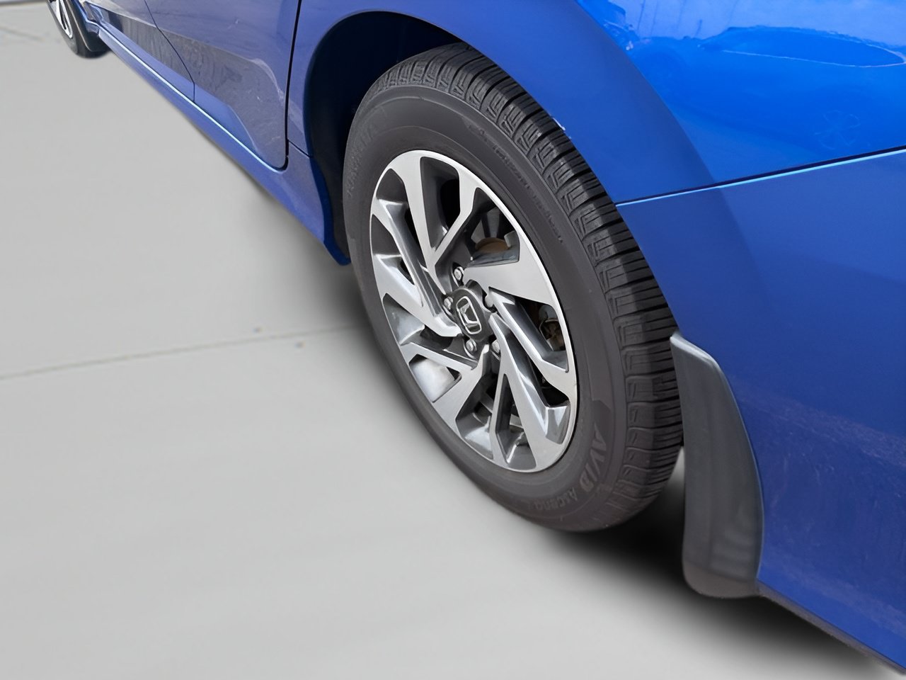 Used 2018 Honda Civic EX image 13