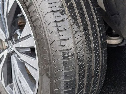 Used 2023 Nissan Rogue SV image 27