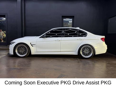 Used 2018 BMW M3 RWD image 5