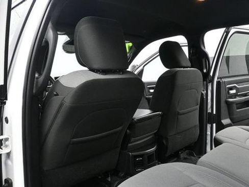 Used 2024 RAM 2500 Big Horn AWD/4WD image 19