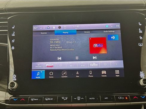 Used 2022 Jeep Wagoneer Series III w/ Premium Group I image 17