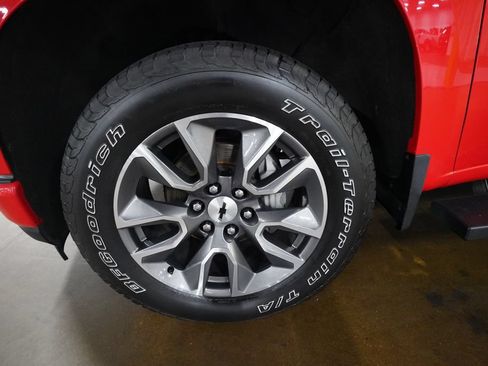 Used 2020 Chevrolet Silverado 1500 RST AWD/4WD image 26