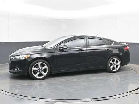 Used 2016 Ford Fusion SE w/ Equipment Group 201A FWD image 11