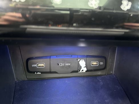 Used 2022 Hyundai Tucson Limited image 35