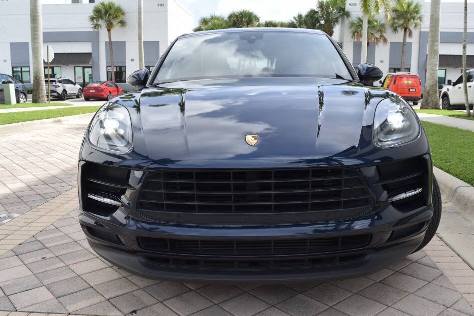 Used 2019 Porsche Macan AWD/4WD image 35