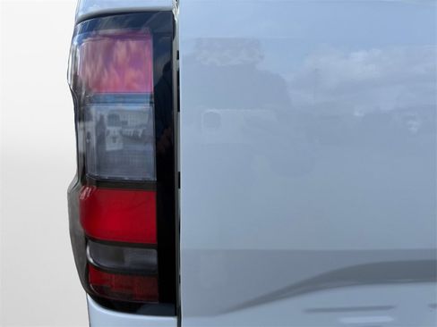 Certified 2025 Nissan Frontier SV image 21
