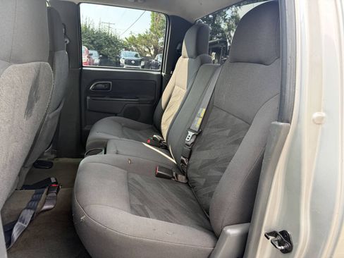 Used 2005 Chevrolet Colorado LS RWD image 11
