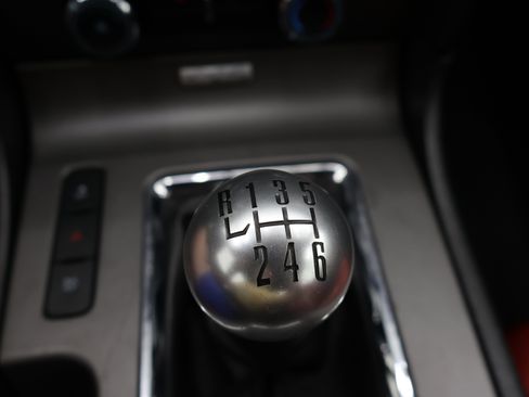 Used 2014 Ford Mustang GT Premium RWD image 43