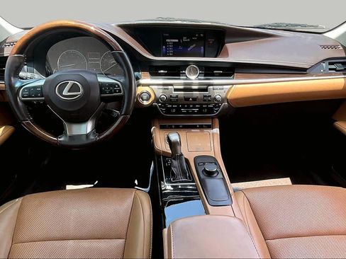 Used 2016 Lexus ES 350 w/ Premium Package w/Wood Trim FWD image 13