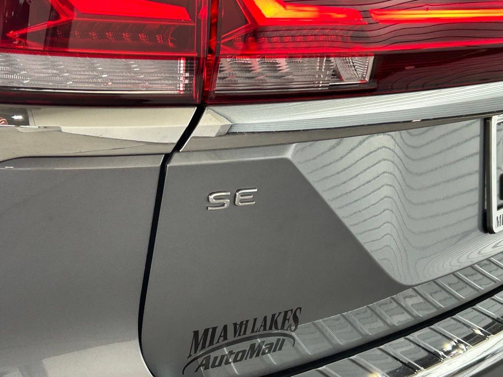 Used 2024 Volkswagen Atlas SE FWD image 29