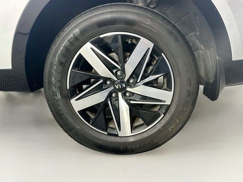 Used 2021 Kia Sorento EX AWD/4WD image 11
