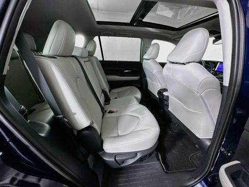 Certified 2026 Toyota Grand Highlander AWD Hybrid image 29