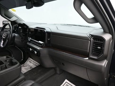 Used 2022 GMC Sierra 1500 SLT AWD/4WD image 8