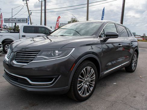 Used 2018 Lincoln MKX Reserve image 3