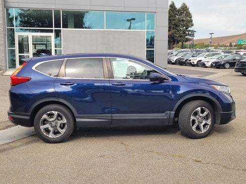 Used 2018 Honda CR-V EX image 3