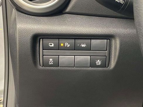 New 2025 Nissan Versa S w/ Trunk Package image 17