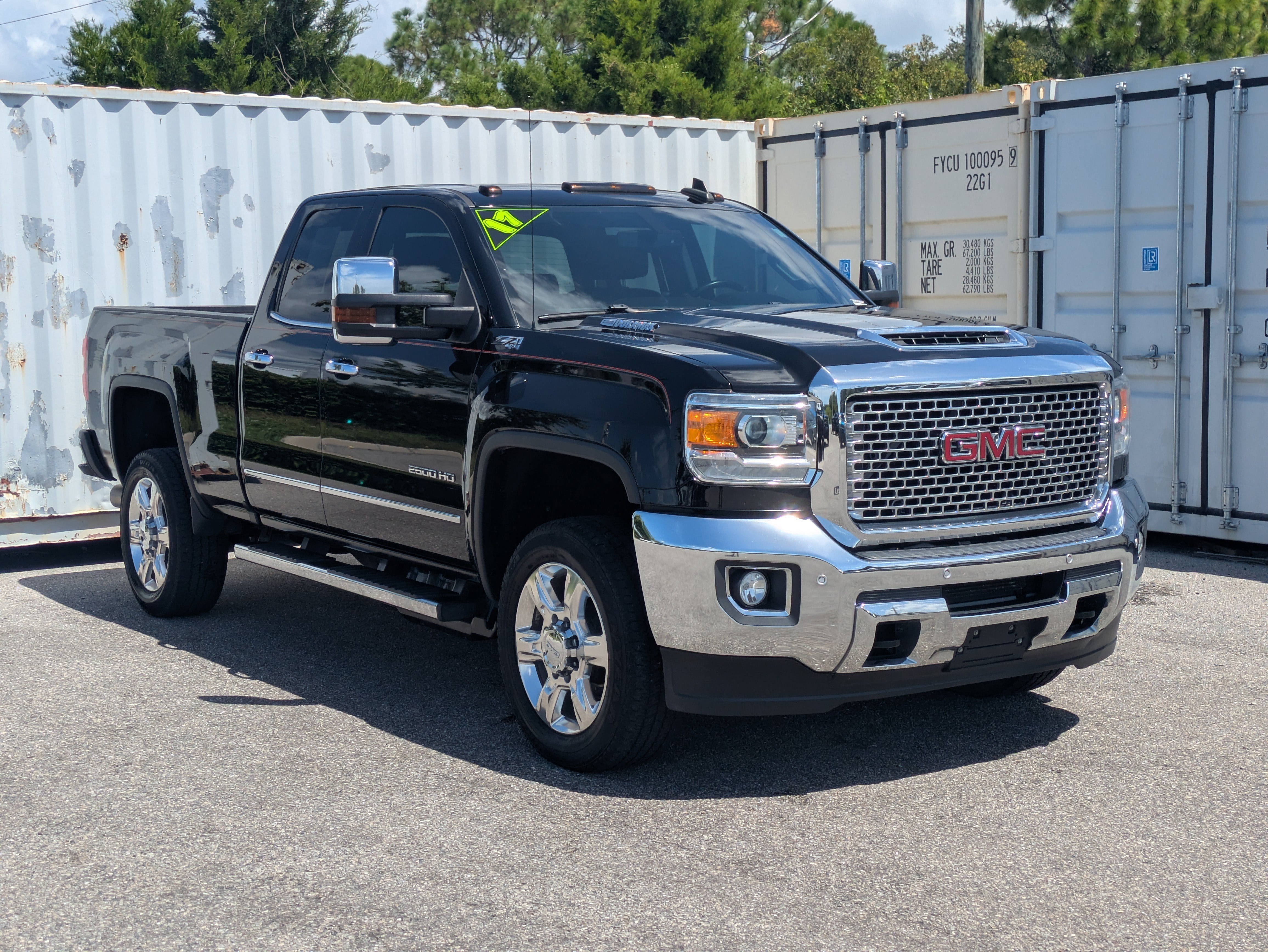 Used 2017 GMC Sierra 2500 SLT w/ Suspension Package, Off-Road AWD/4WD image 1