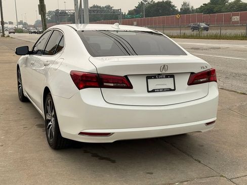 Used 2015 Acura TLX FWD image 9