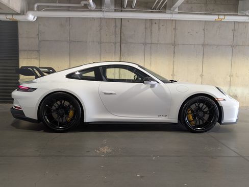 Used 2023 Porsche 911 GT3 RWD image 9