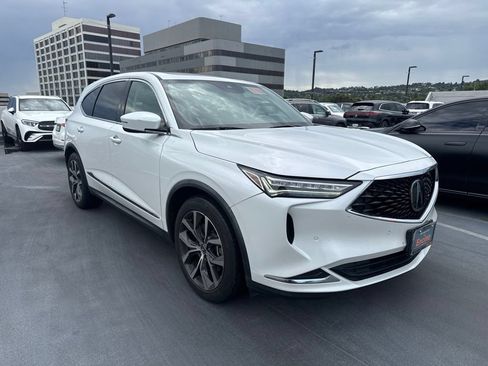 Used 2022 Acura MDX w/ Technology Package AWD/4WD image 3