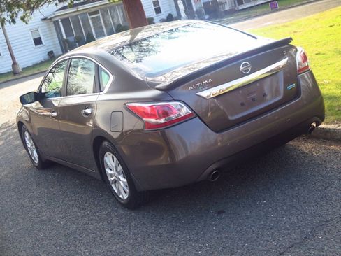 Used 2014 Nissan Altima 2.5 S w/ Sport Value Package image 29