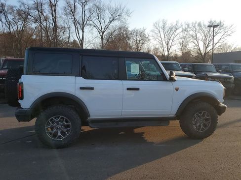 New 2025 Ford Bronco Badlands image 37