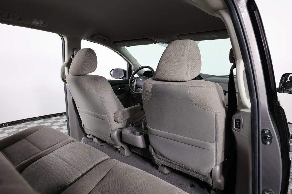 Used 2015 Honda Odyssey EX image 18
