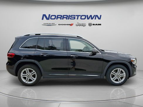Used 2023 Mercedes-Benz GLB 250 4MATIC image 7