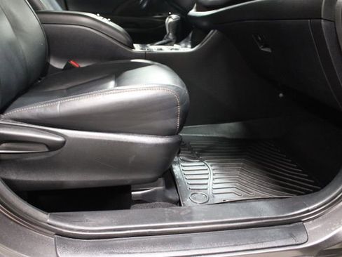 Used 2015 Toyota Highlander XLE image 27