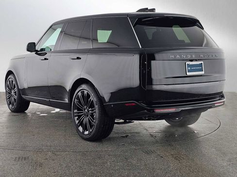 New 2026 Land Rover Range Rover SE image 3