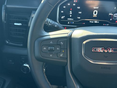 Used 2024 GMC Sierra 2500 AT4 w/ AT4 Premium Plus Package image 19