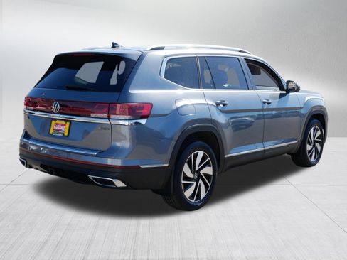 Used 2024 Volkswagen Atlas SEL AWD/4WD image 7