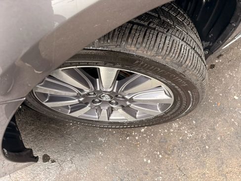 Used 2020 Toyota Sienna XLE Premium image 38