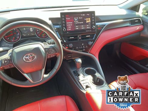 Used 2022 Toyota Camry XSE image 13