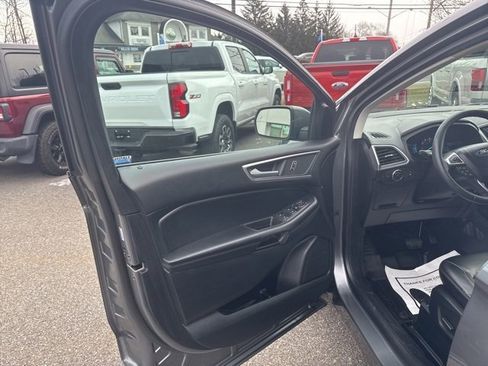 Certified 2022 Ford Edge SEL w/ Convenience Package image 13