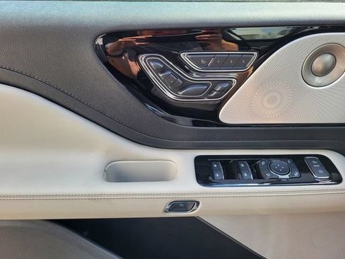 New 2026 Lincoln Aviator Reserve AWD/4WD image 9