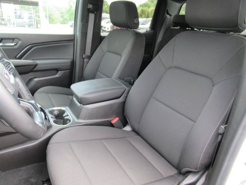 Certified 2025 GMC Canyon Elevation w/ Convenience Package RWD image 20