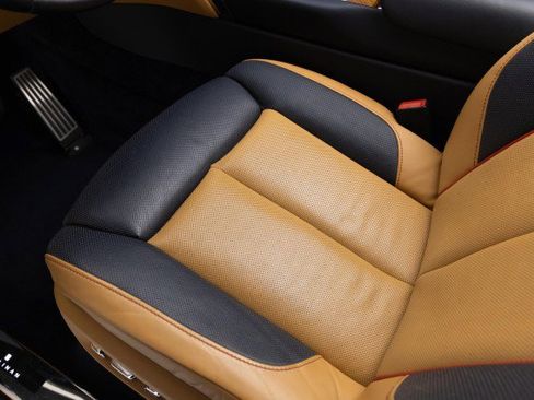 Used 2019 Rolls-Royce Cullinan image 32