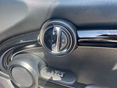 Used 2022 MINI Cooper SE w/ Driver Assistance Package FWD image 33