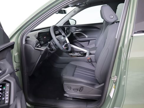 Used 2025 Audi Q5 Premium Plus w/ Premium Plus image 22