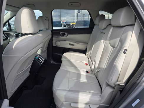 New 2026 Kia Sorento EX image 17